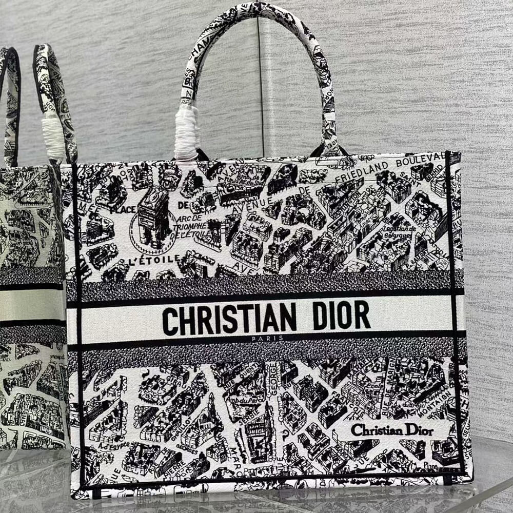 large D*or book tote