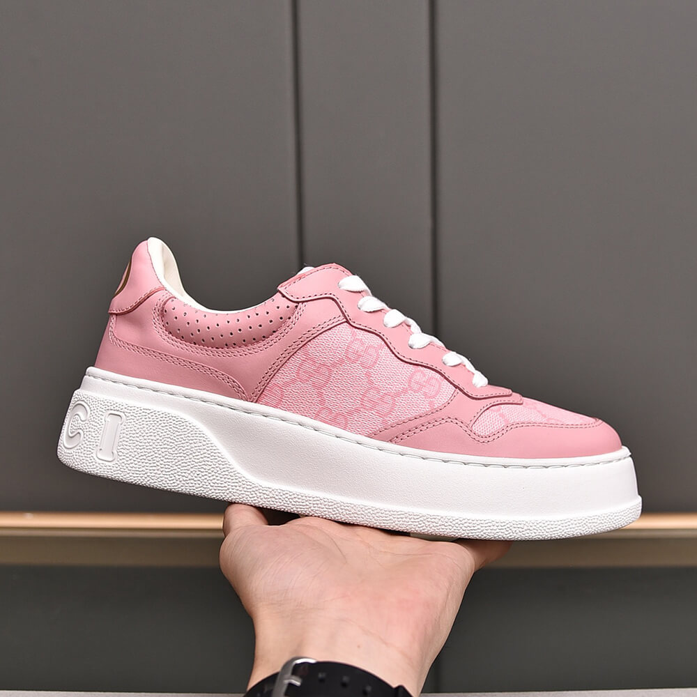 G*u*i chunky b leather sneakers