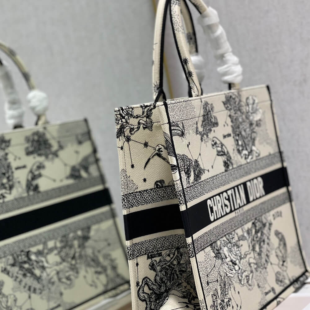 large D*or book tote