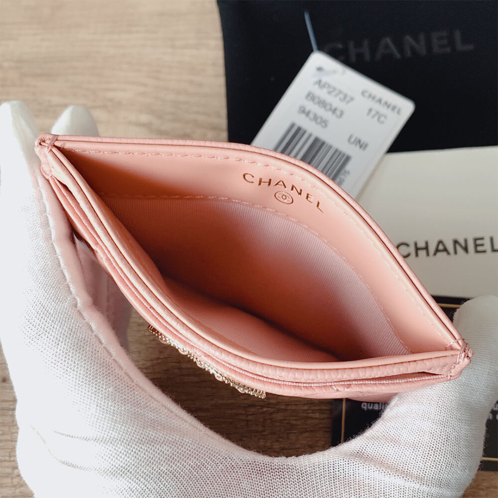 Ch*el 19 card holder