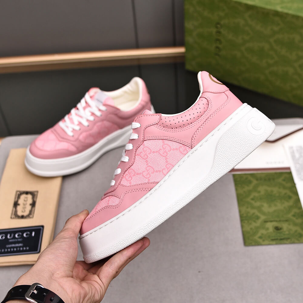 G*u*i chunky b leather sneakers