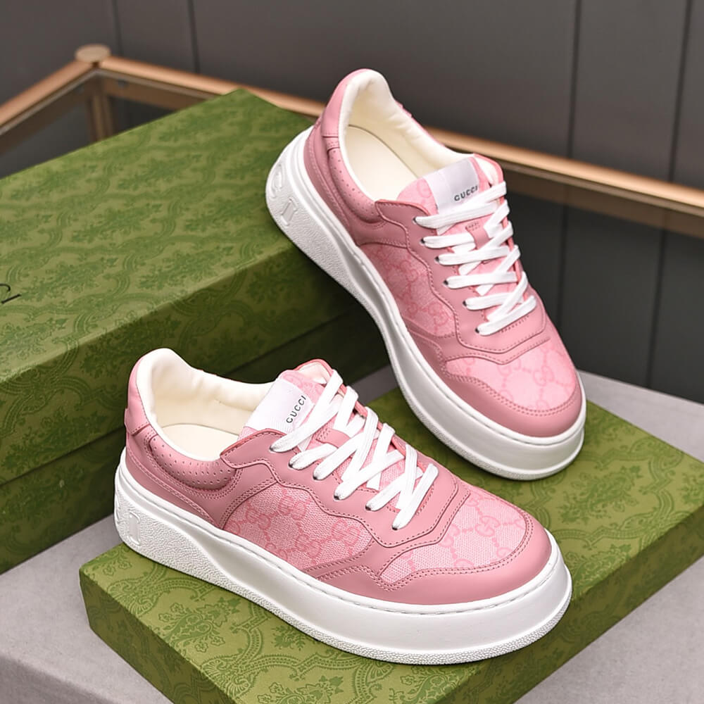 G*u*i chunky b leather sneakers