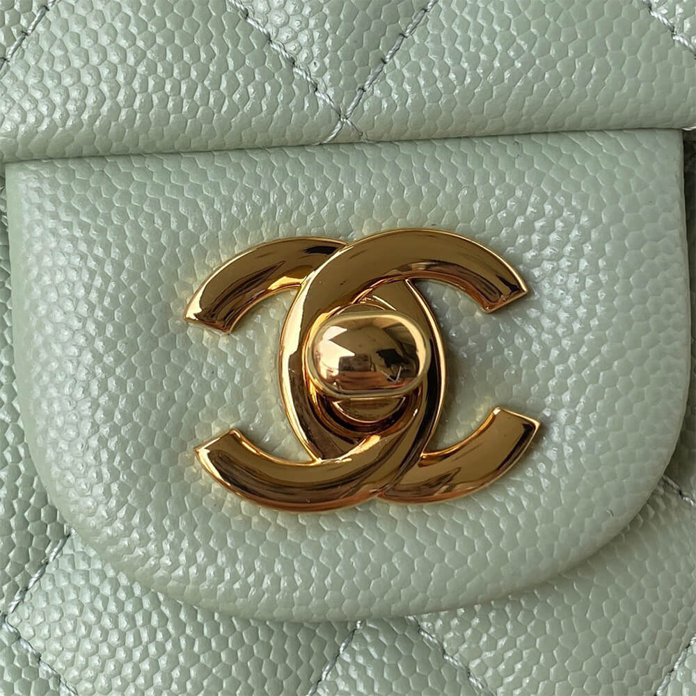 Ch*el classic flap medium gold hardware