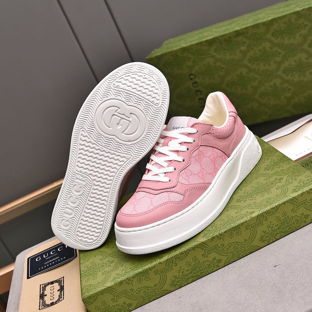 G*u*i chunky b leather sneakers