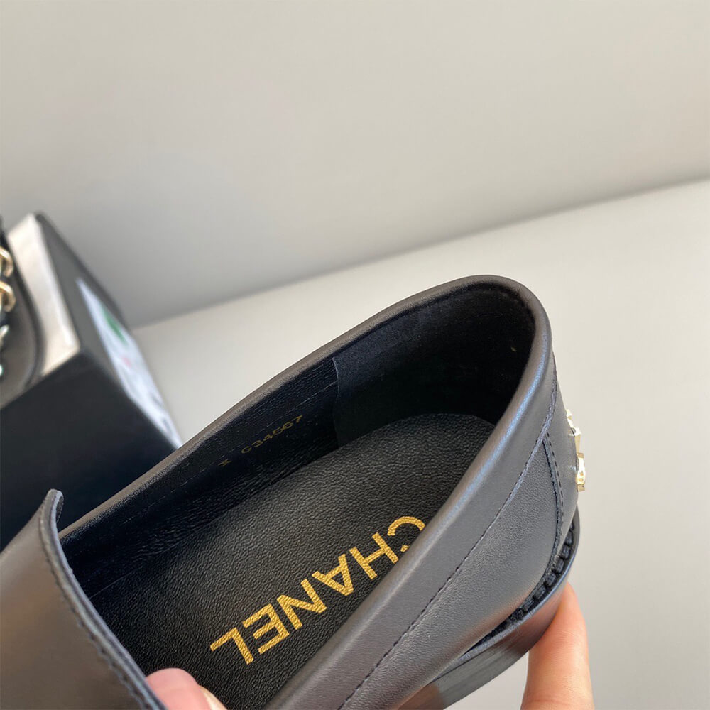 Ch*el loafer