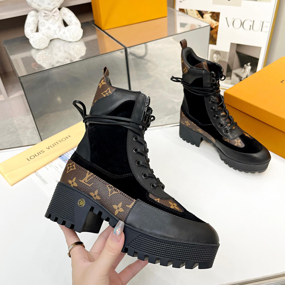 LV Laureate Desert Boot