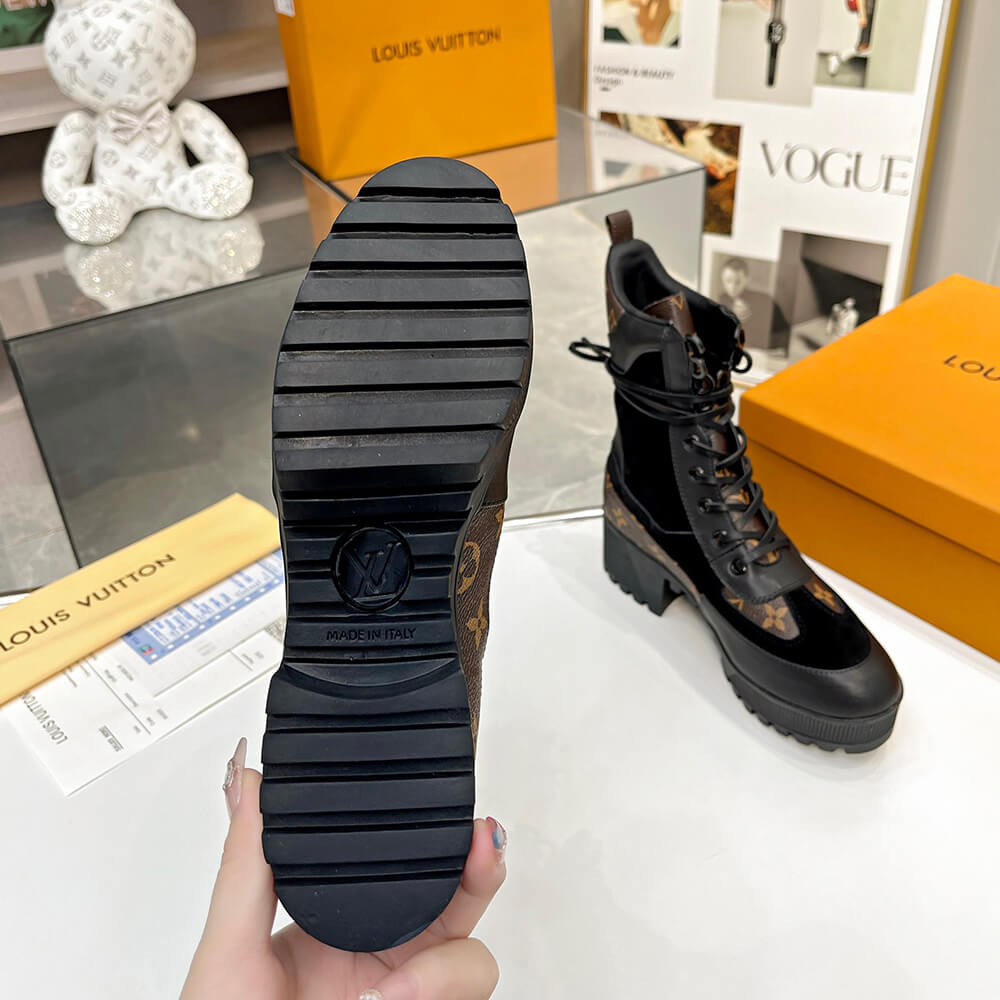 LV Laureate Desert Boot