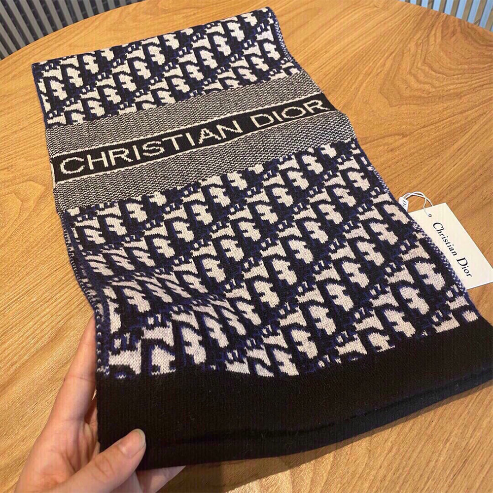 D*or oblique scarf