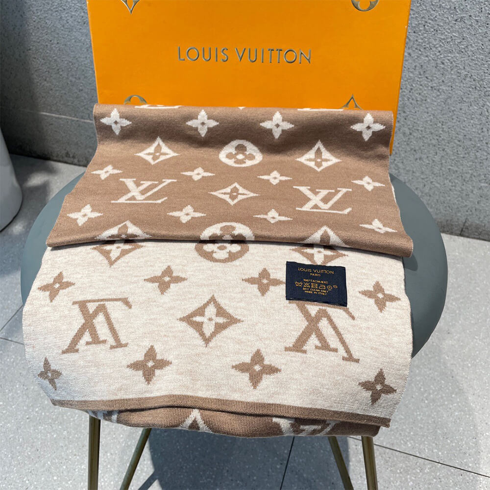 LV Scarf