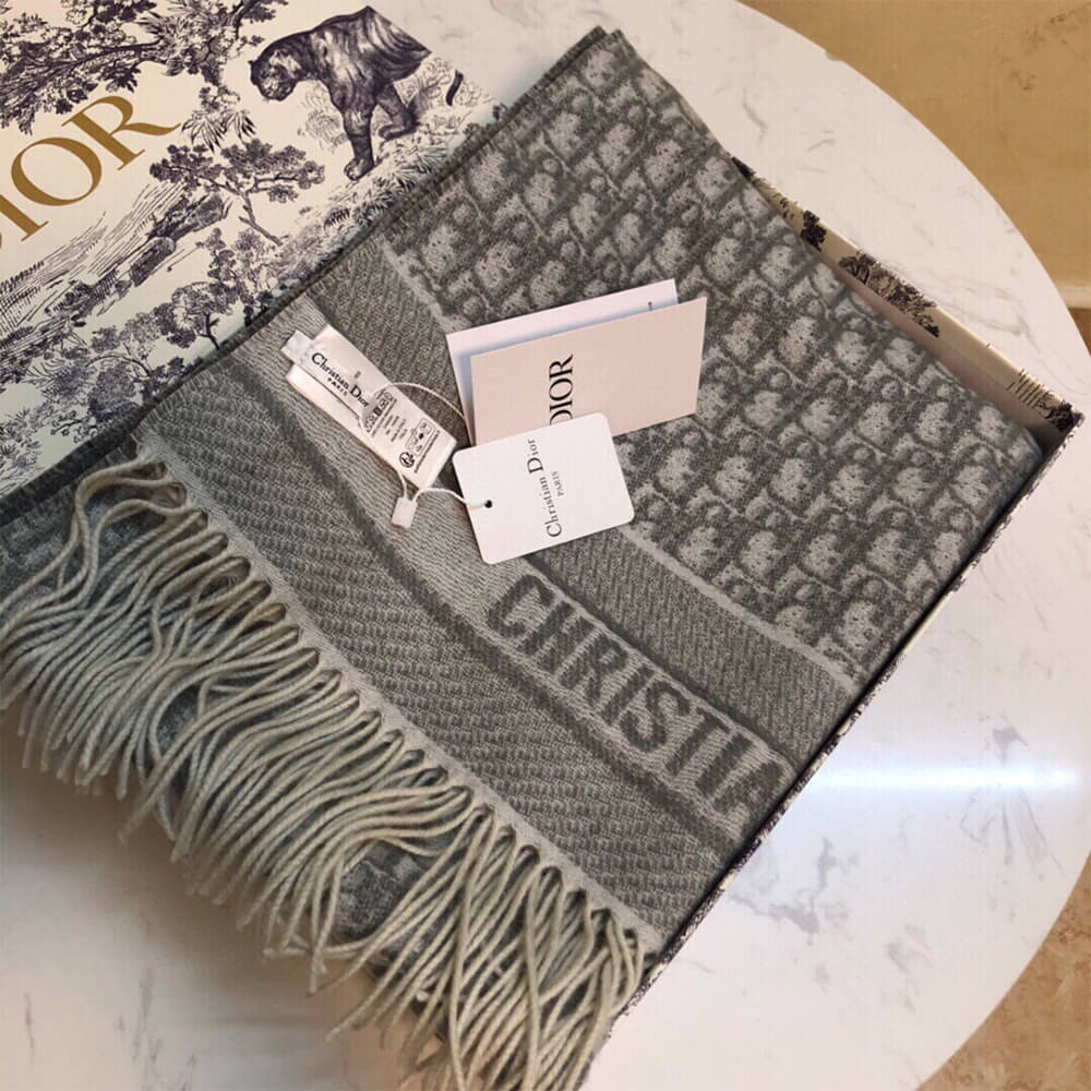 D*or oblique scarf