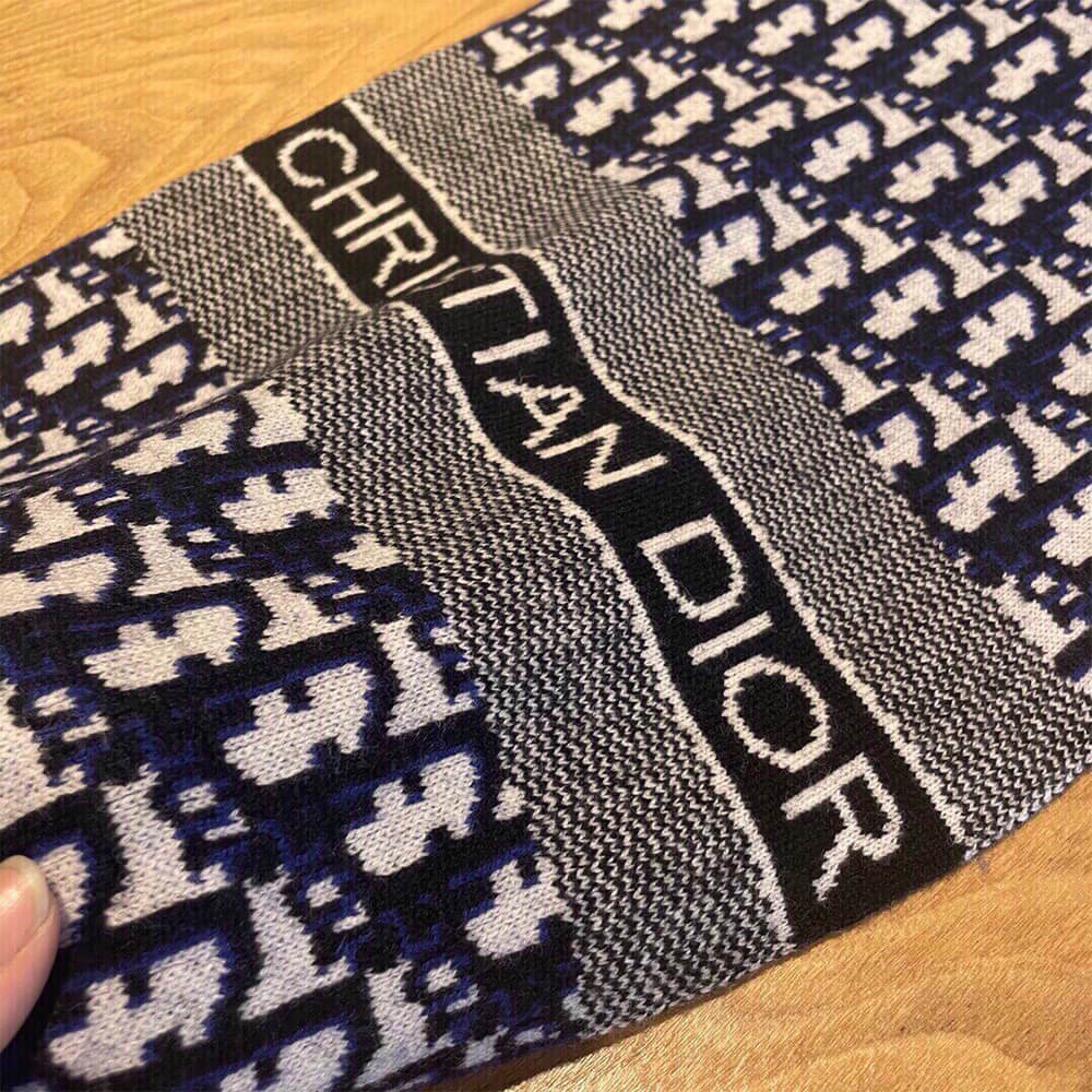 D*or oblique scarf
