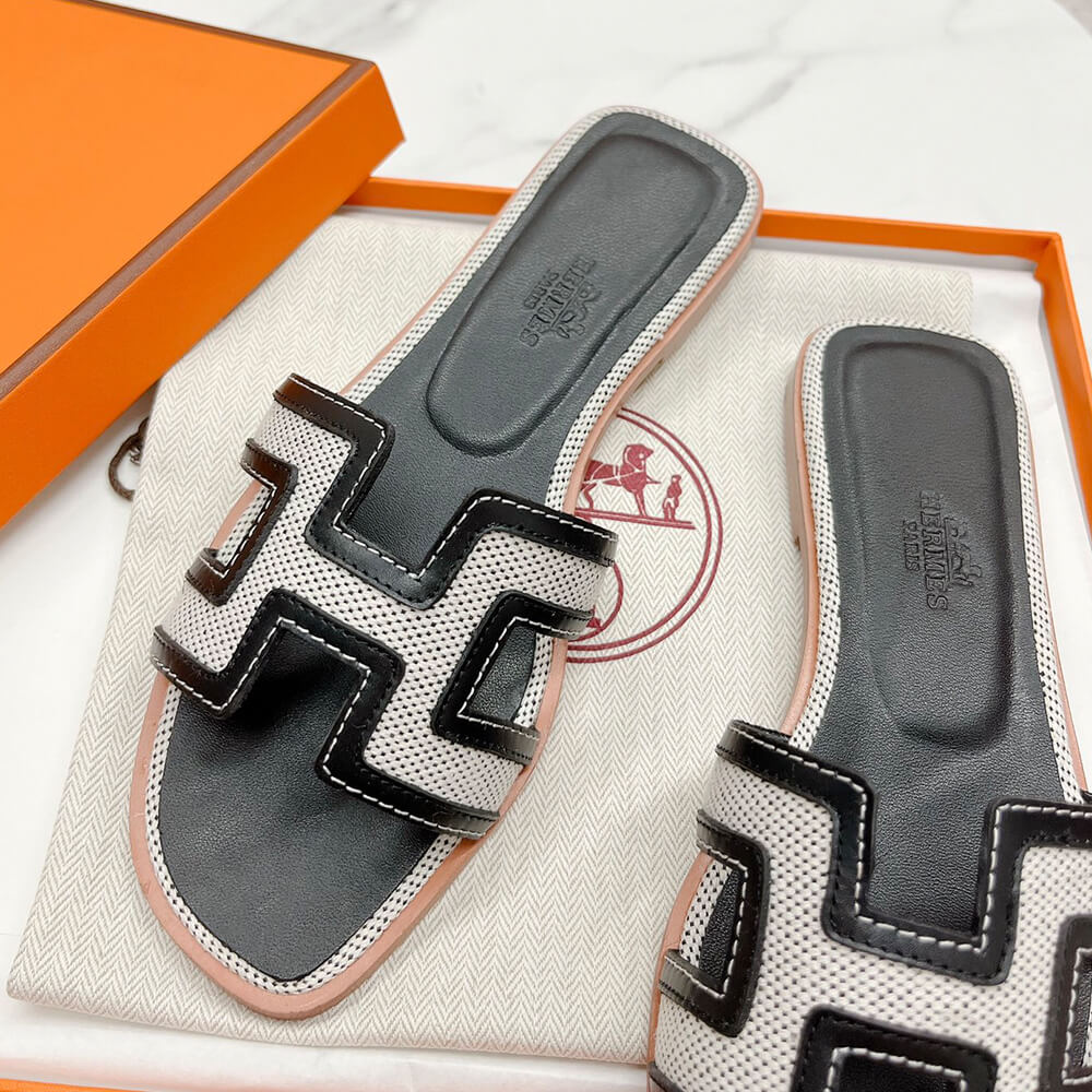 HERMÈS ORAN SANDAL