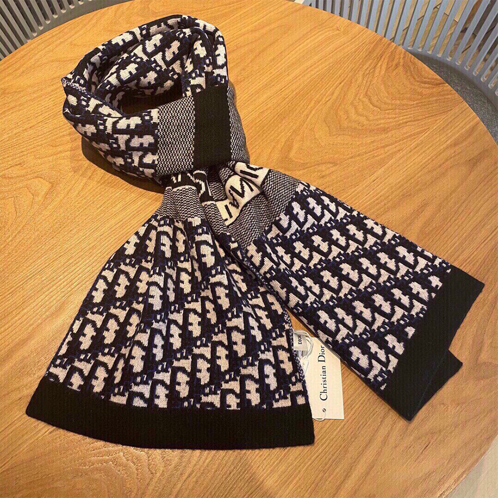 D*or oblique scarf