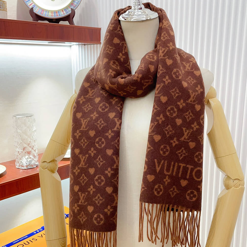 LV Game On Scarf