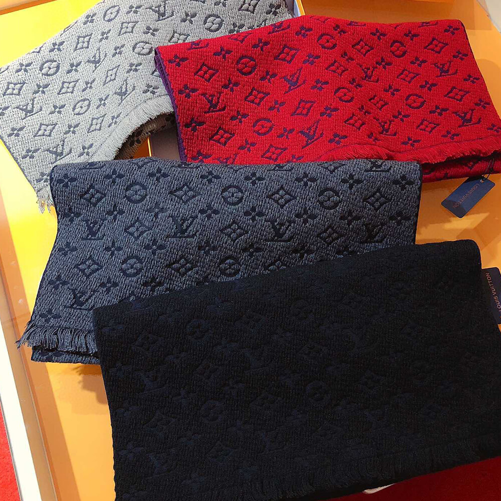 LV Monogram Classic Scarf