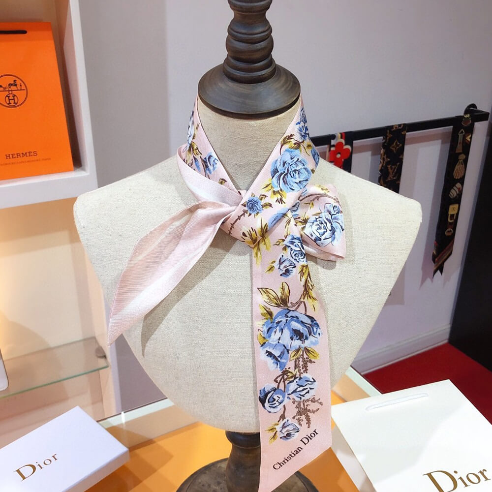 D*or d-floral mitzah scarf