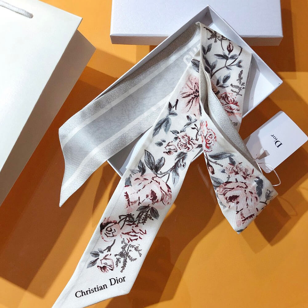 D*or d-floral mitzah scarf