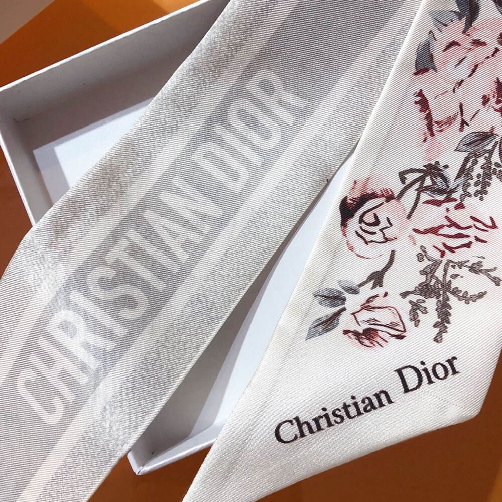 D*or d-floral mitzah scarf