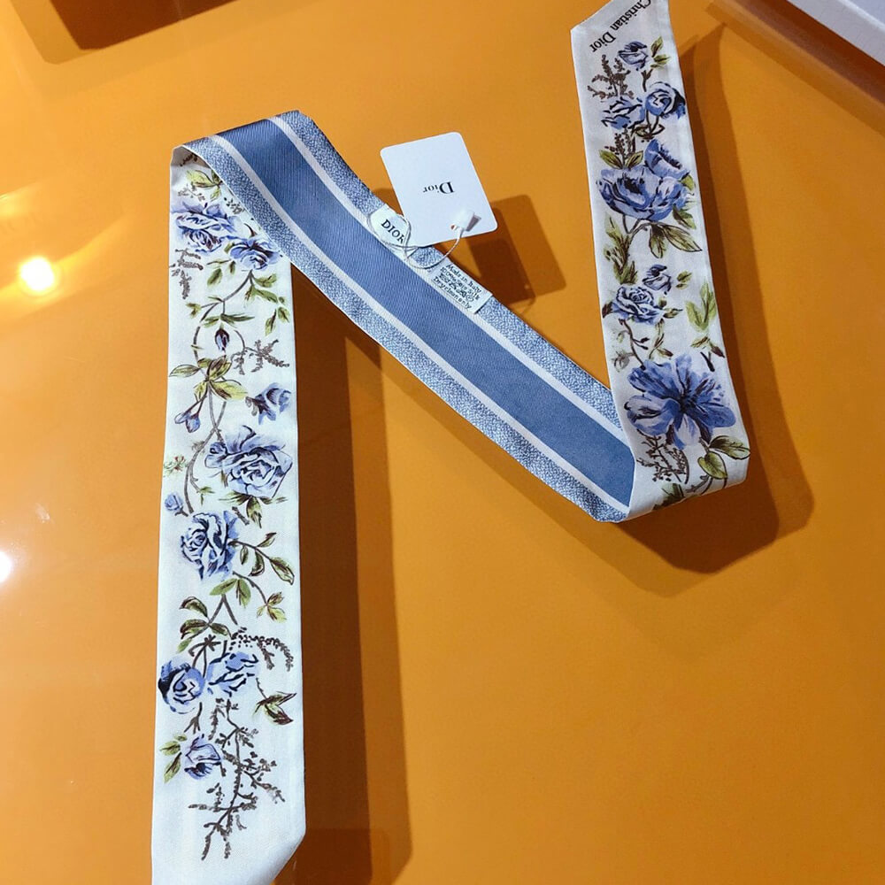 D*or d-floral mitzah scarf