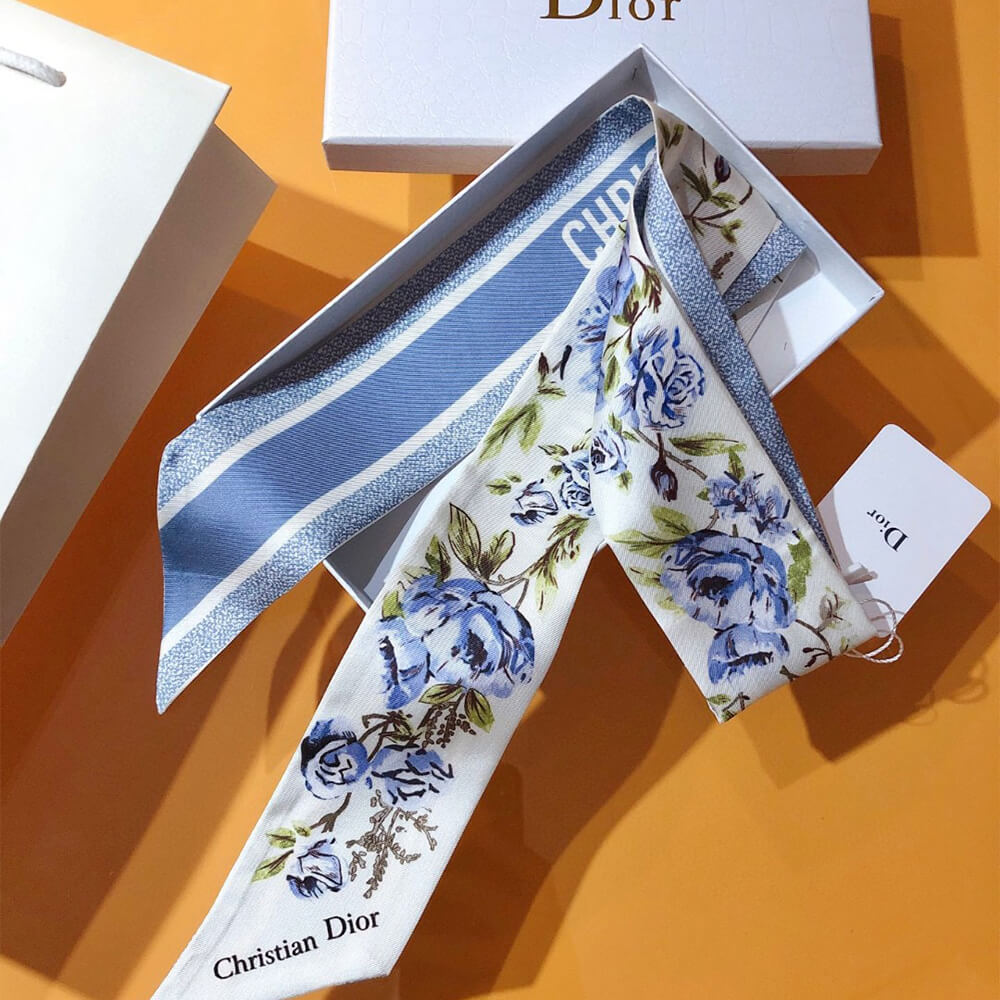 D*or d-floral mitzah scarf