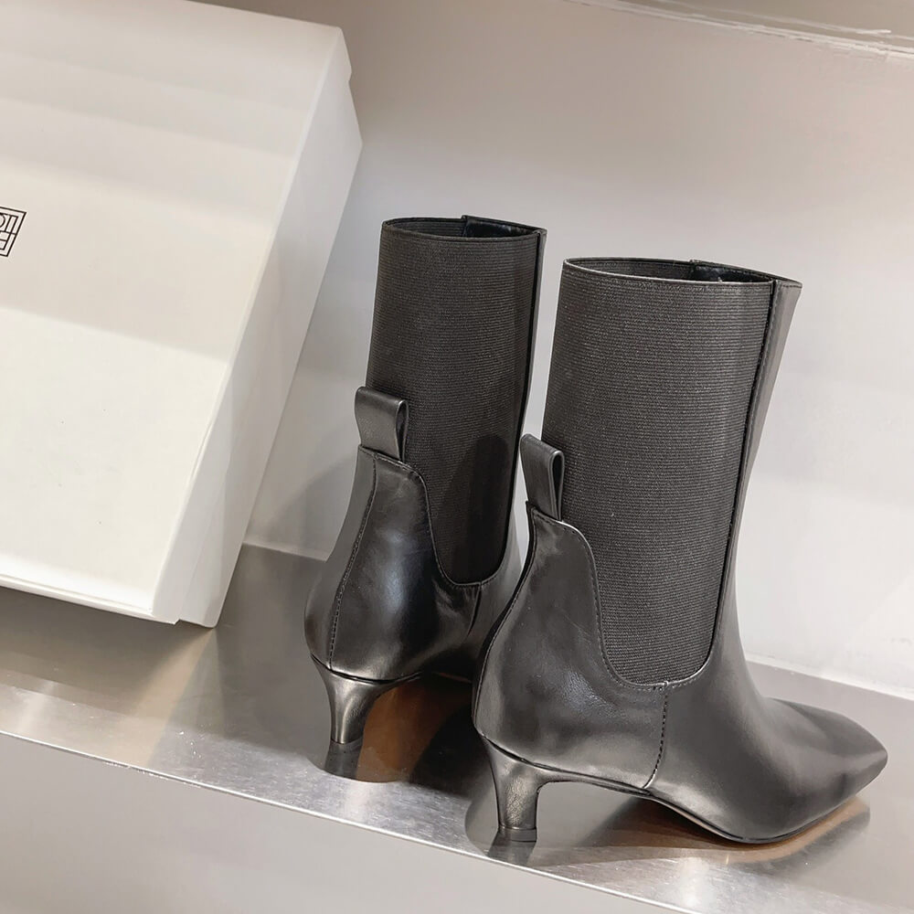 TOTEME The Mid Heel Leather Boot black