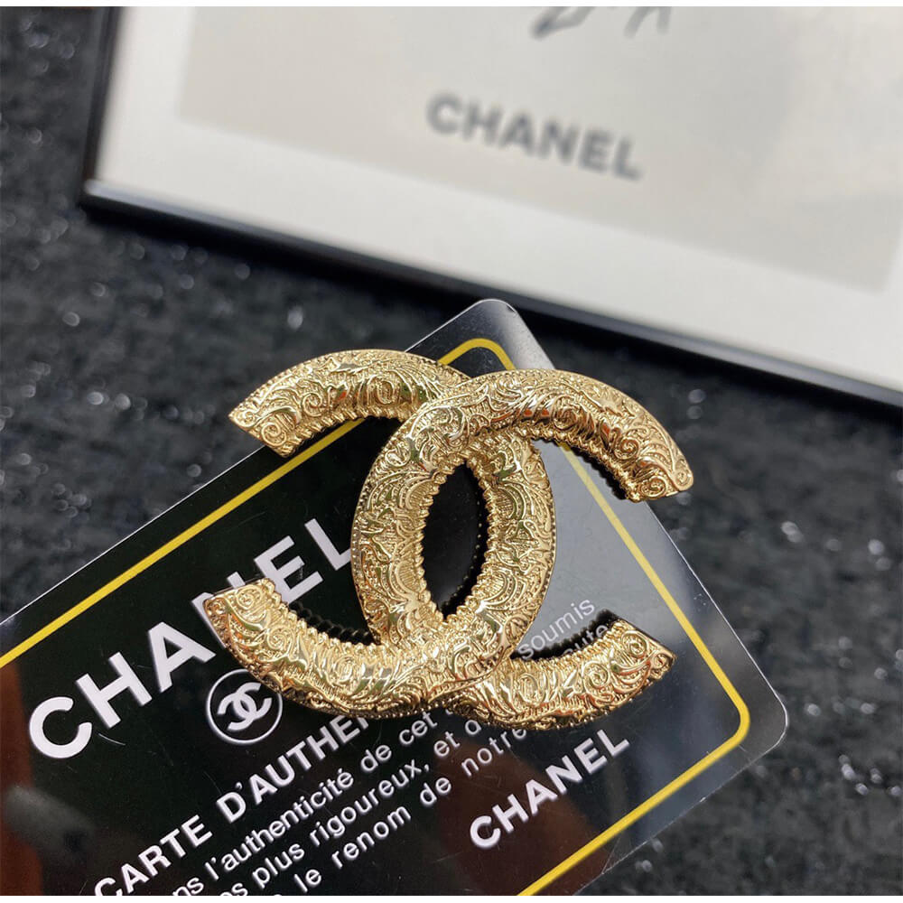 Ch*el brooch pin