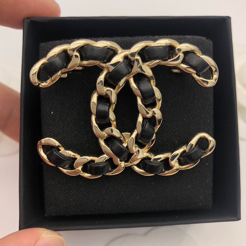 Ch*el brooch pin