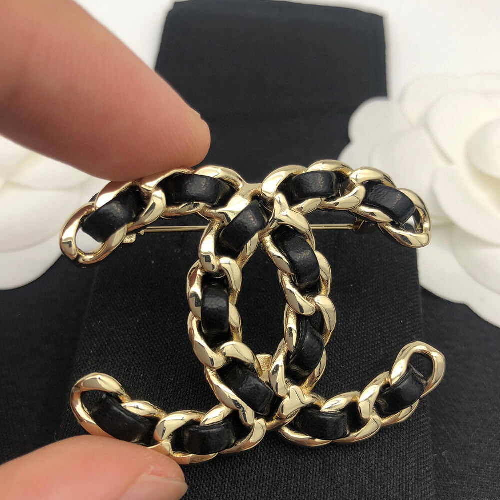 Ch*el brooch pin