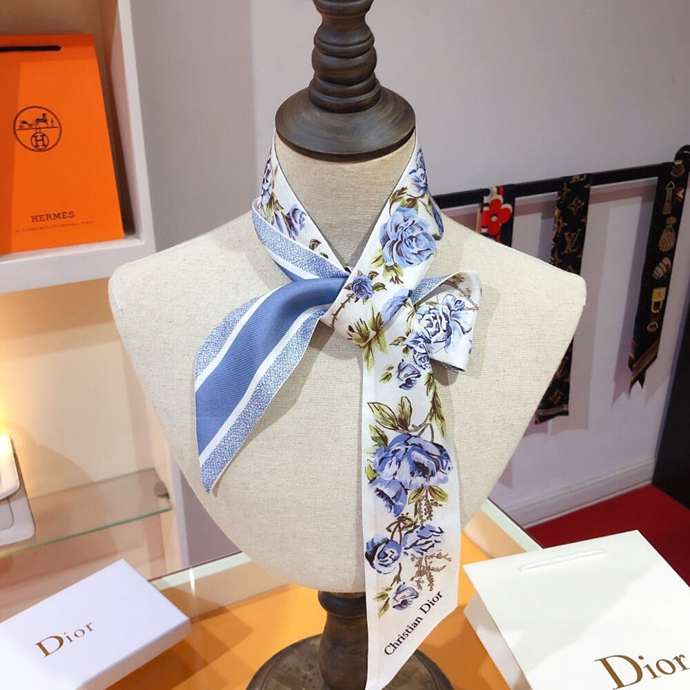 D*or d-floral mitzah scarf