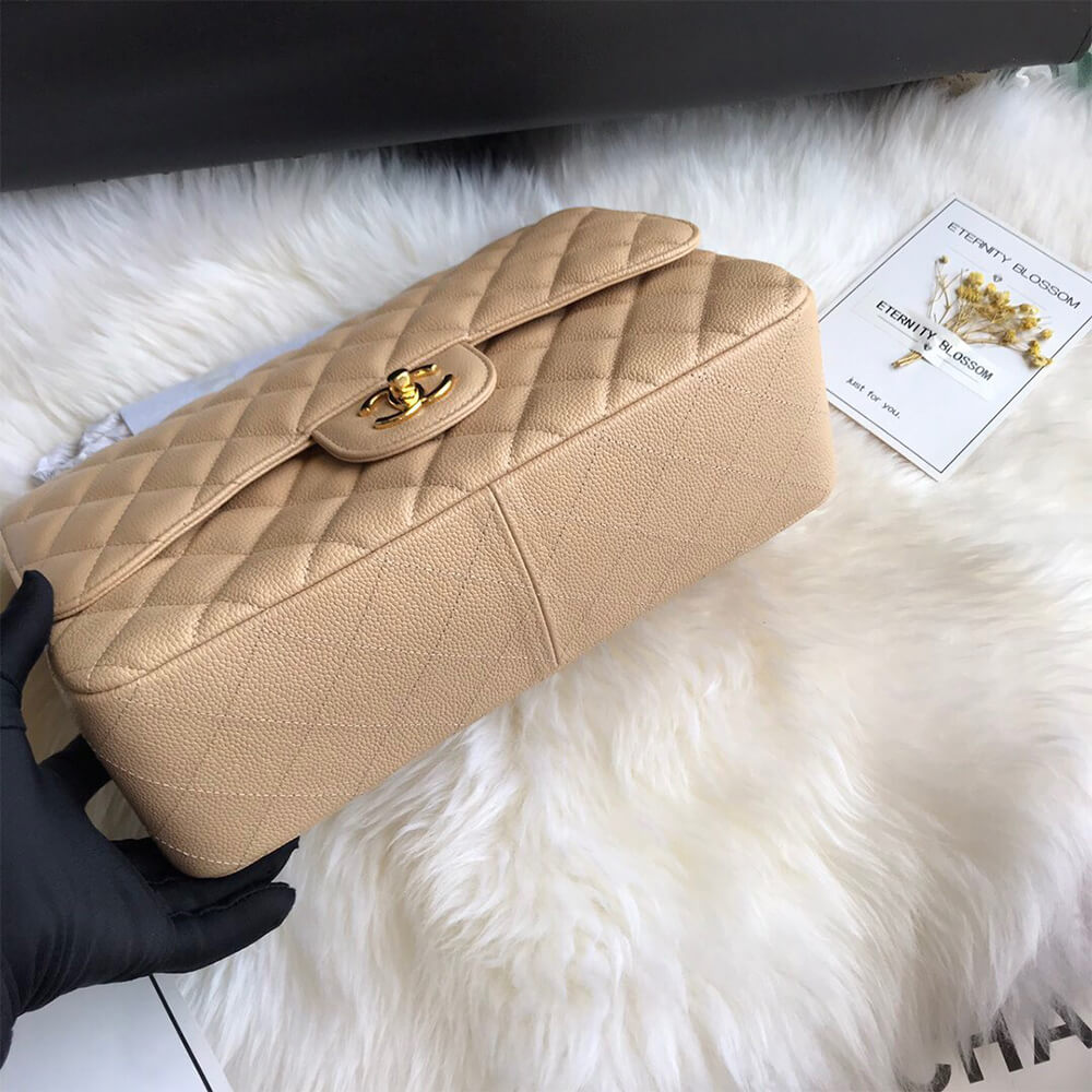 Ch*el classic jumbo flap