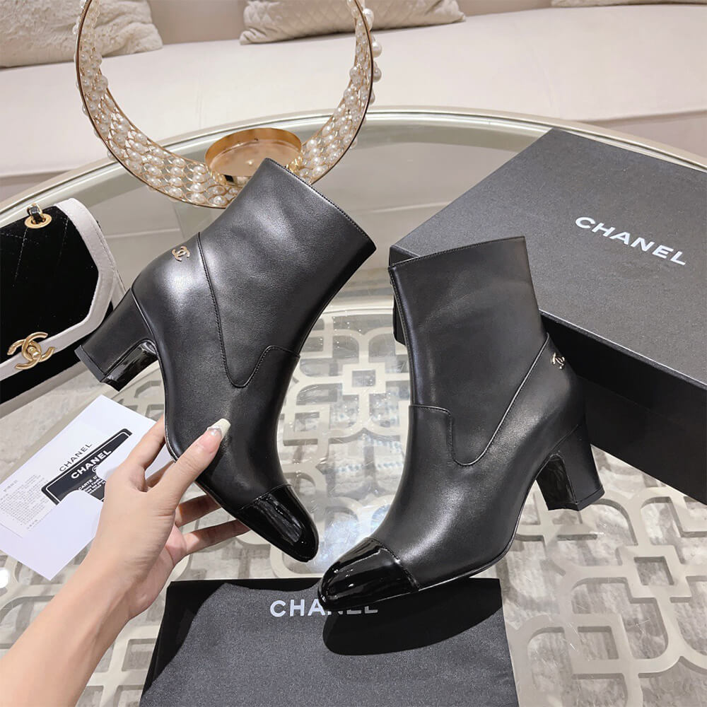 Ch*el short boots