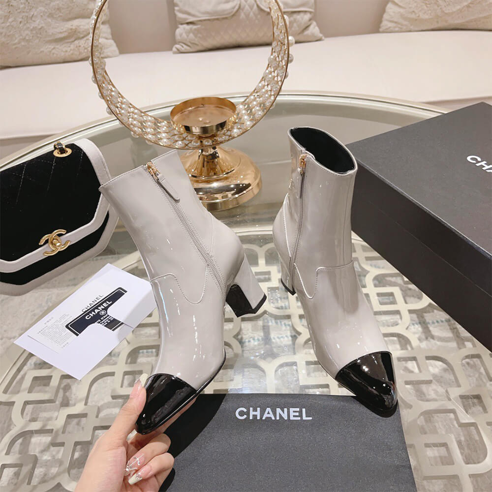 Ch*el short boots