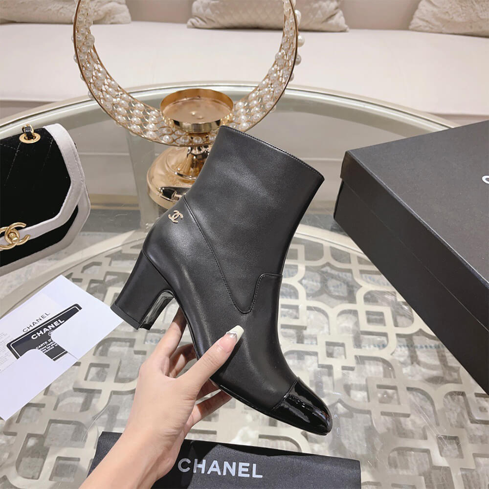 Ch*el short boots