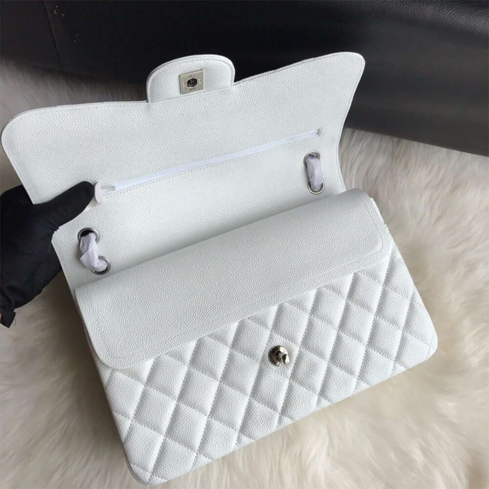 Ch*el classic jumbo flap