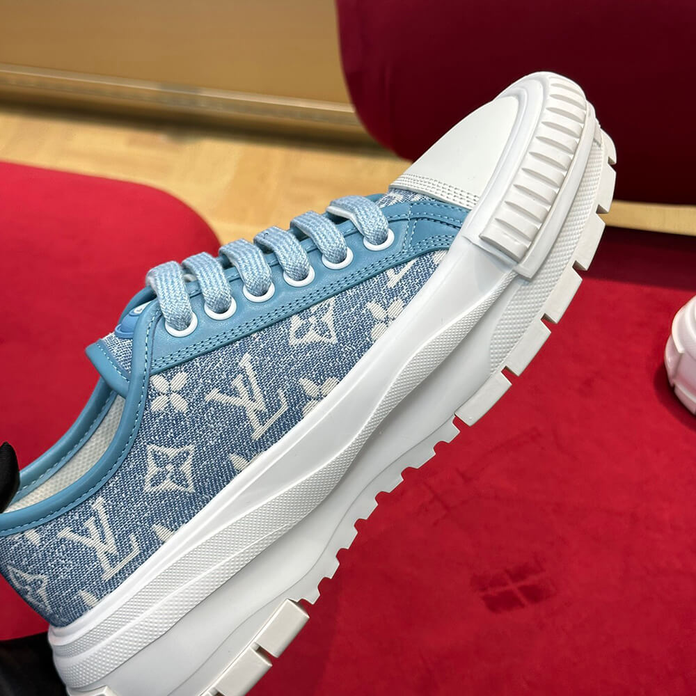 LV SQUAD SNEAKER