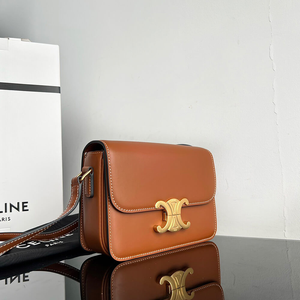 Ce**e teen triomphe bag
