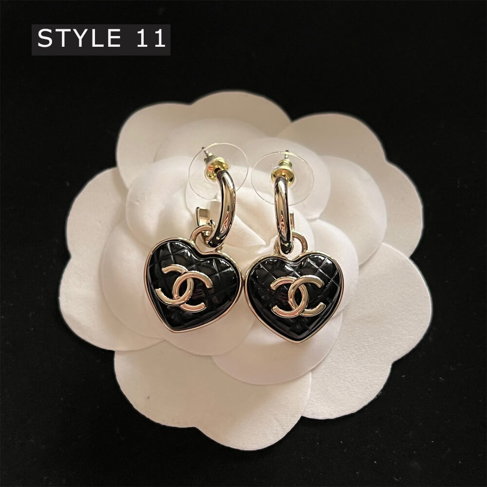 Ch*el earrings (37 tyles)