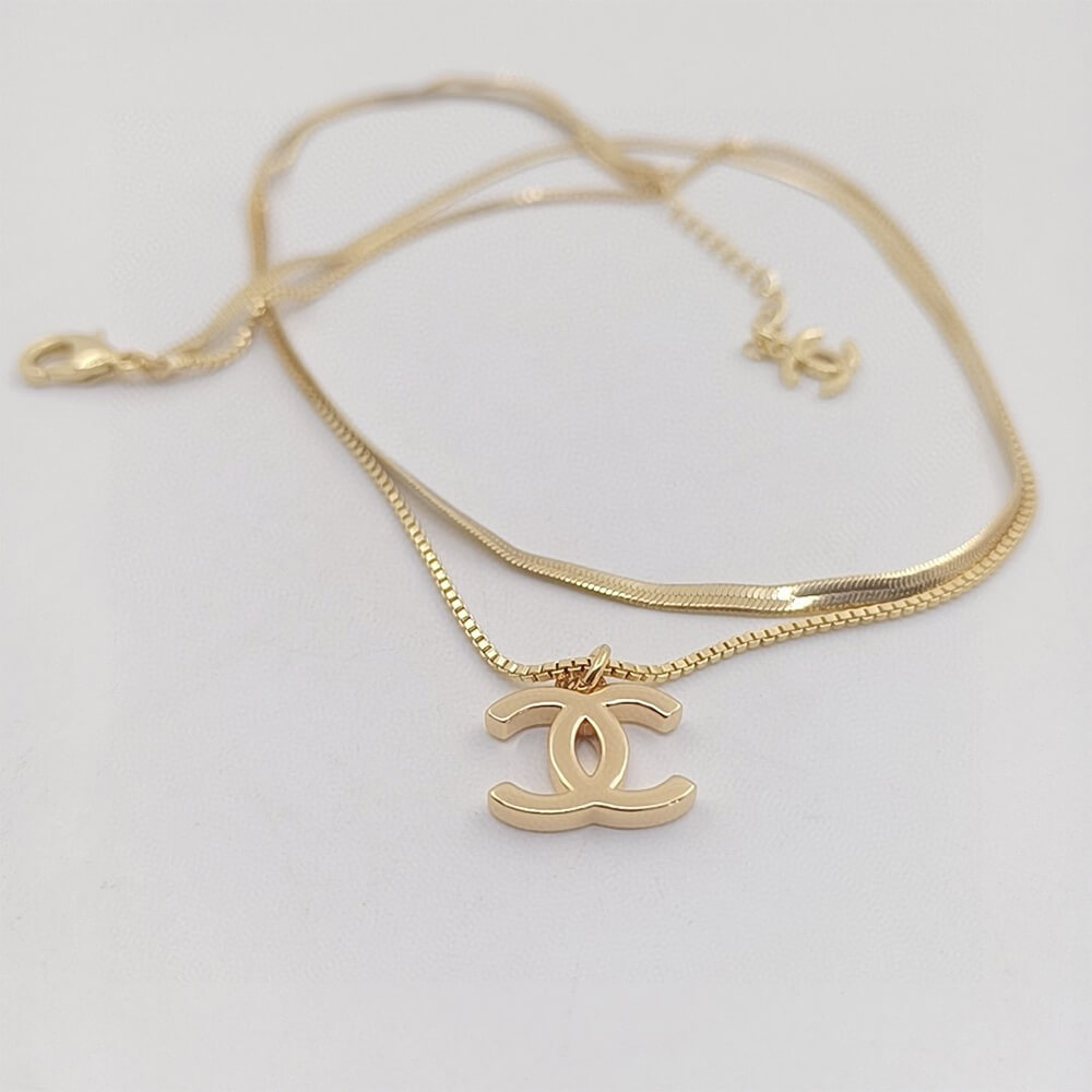 Ch*el necklace