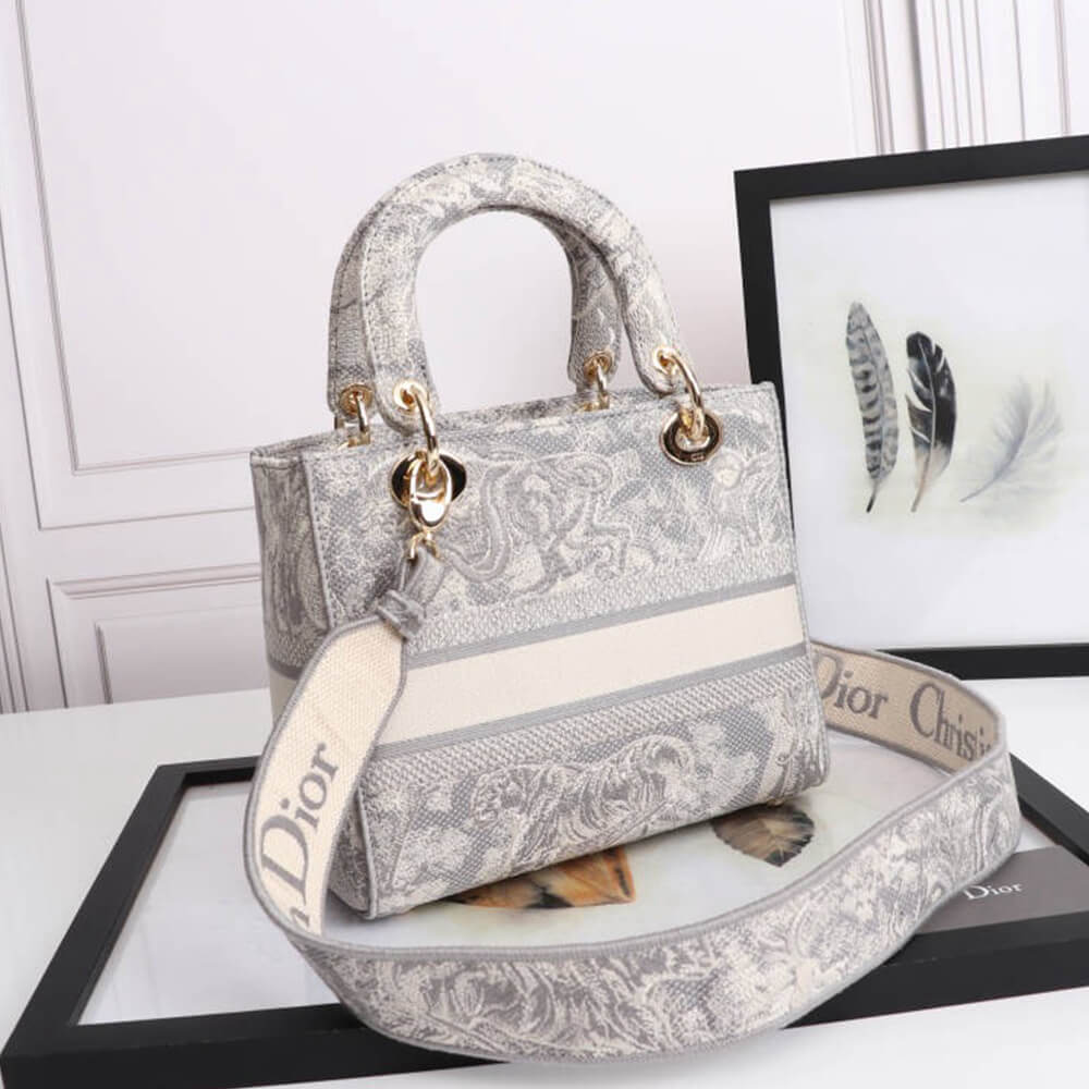D*or medium lady d-lite bag(high-end grade)