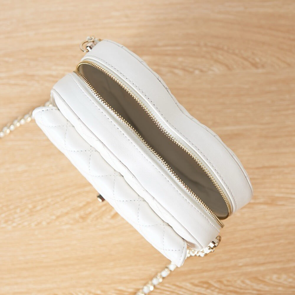 Ch*el 22s heart bag(high-end grade)