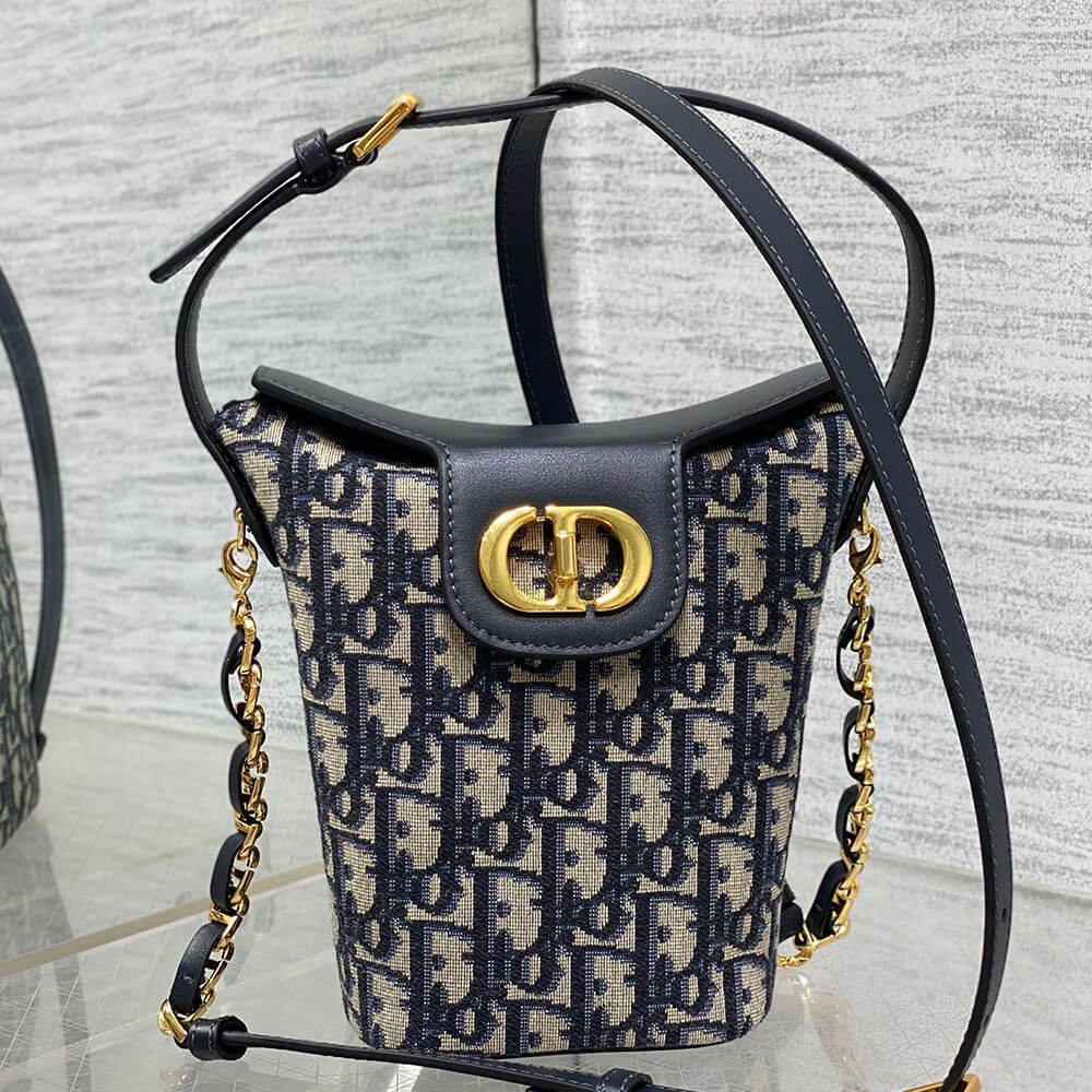 30 montaigne D*or amber mini bucket bag