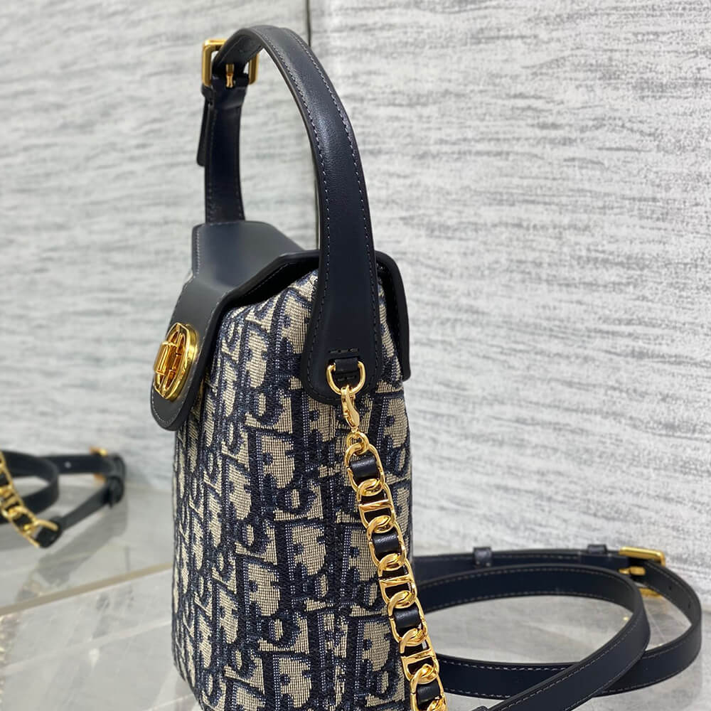 30 montaigne D*or amber mini bucket bag