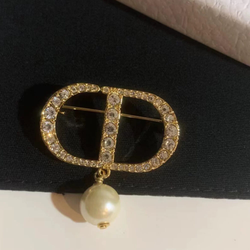 D*or brooch