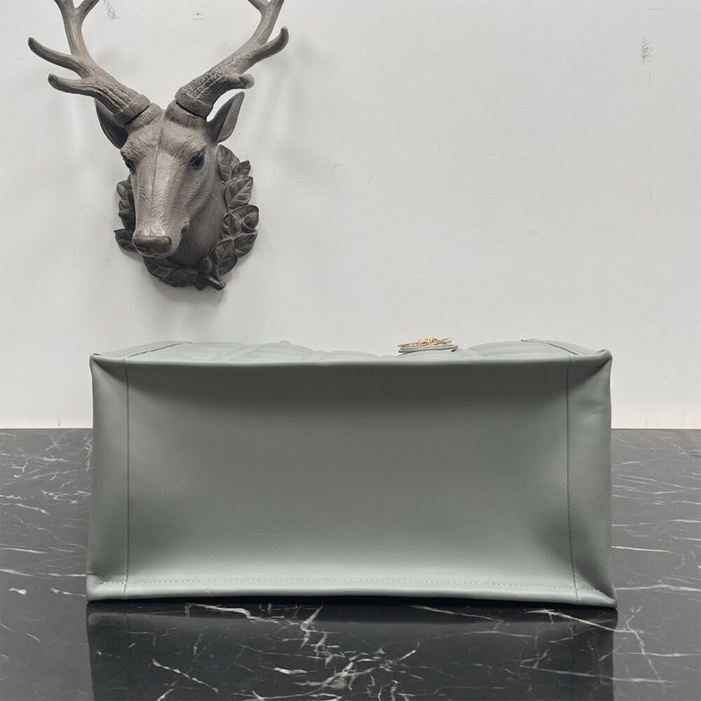 D*or medium D*or book tote
