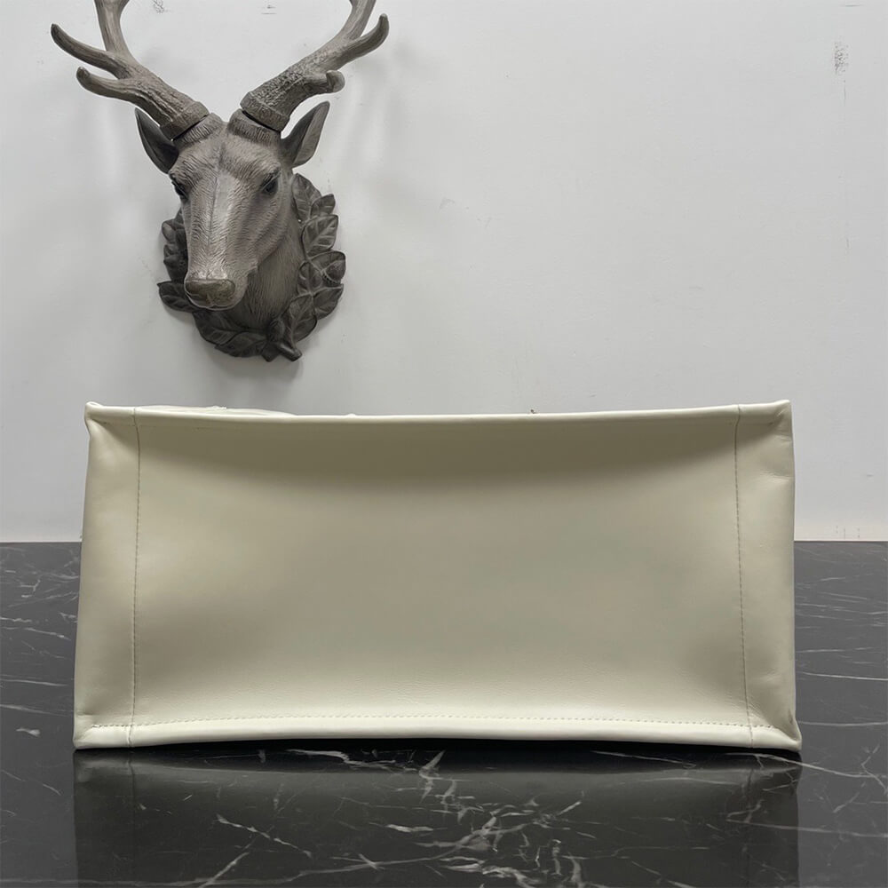 D*or medium D*or book tote