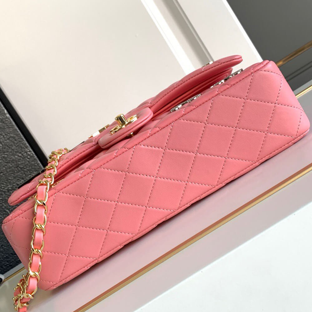 Ch*el classic flap medium