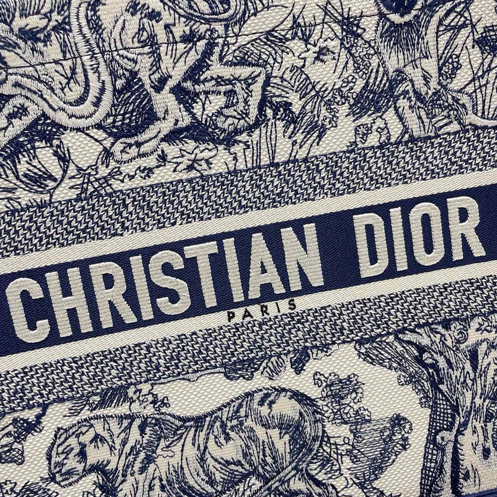 D*or medium D*or book tote
