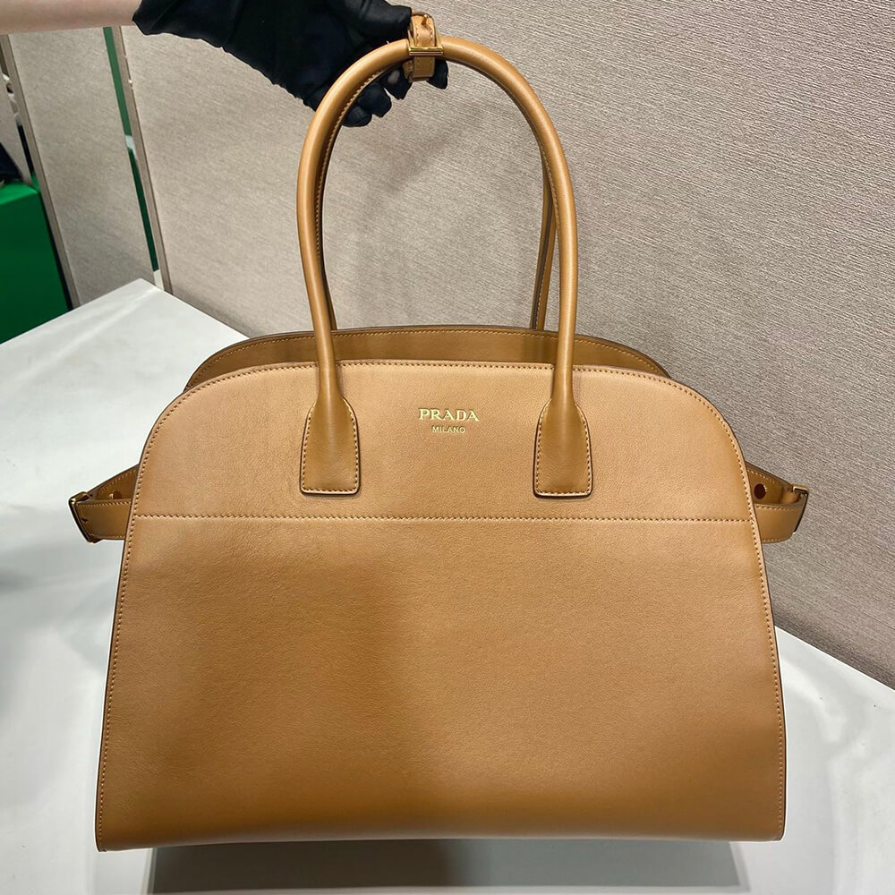 Pra*a large leather tote bag(high-end grade)