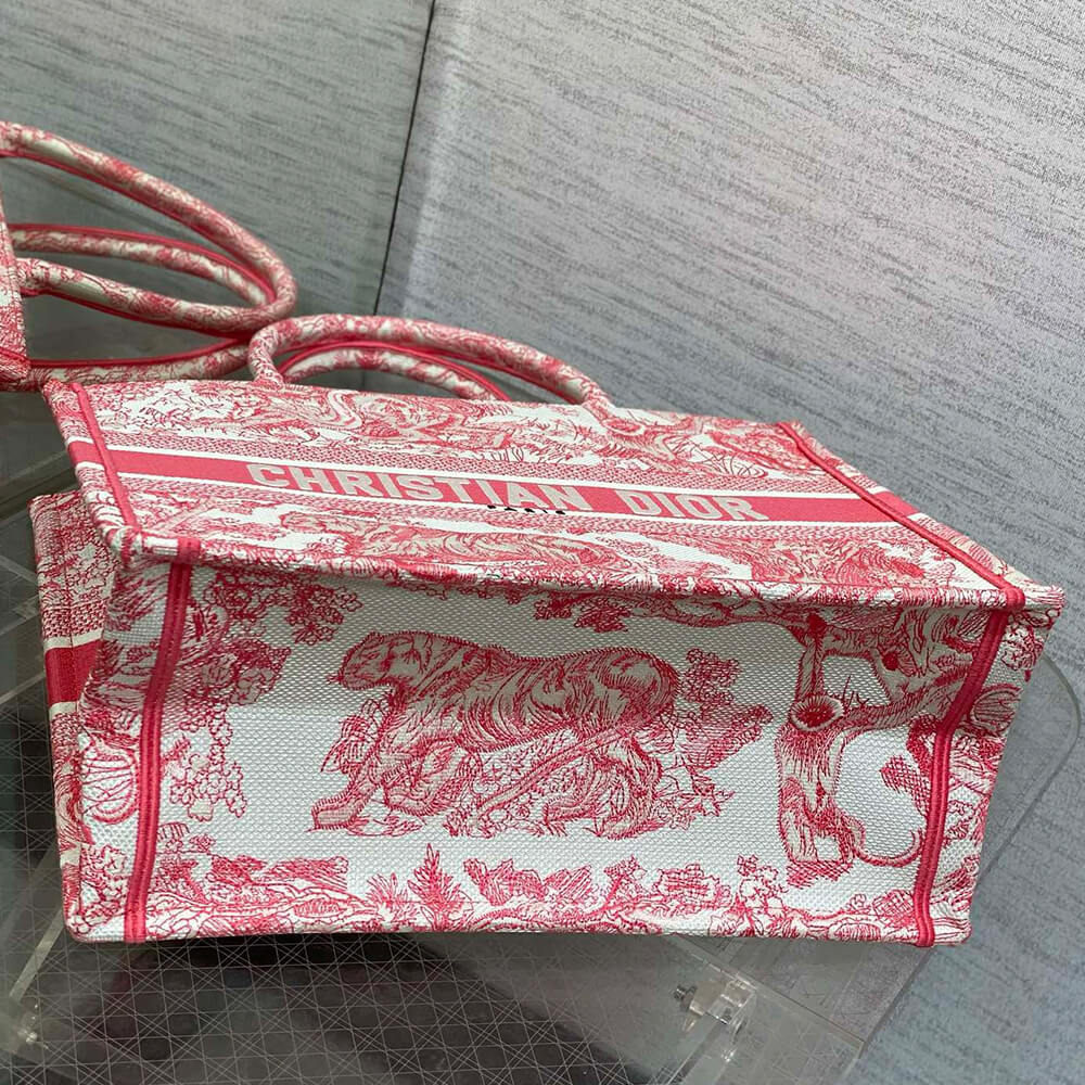medium D*oriviera D*or book tote