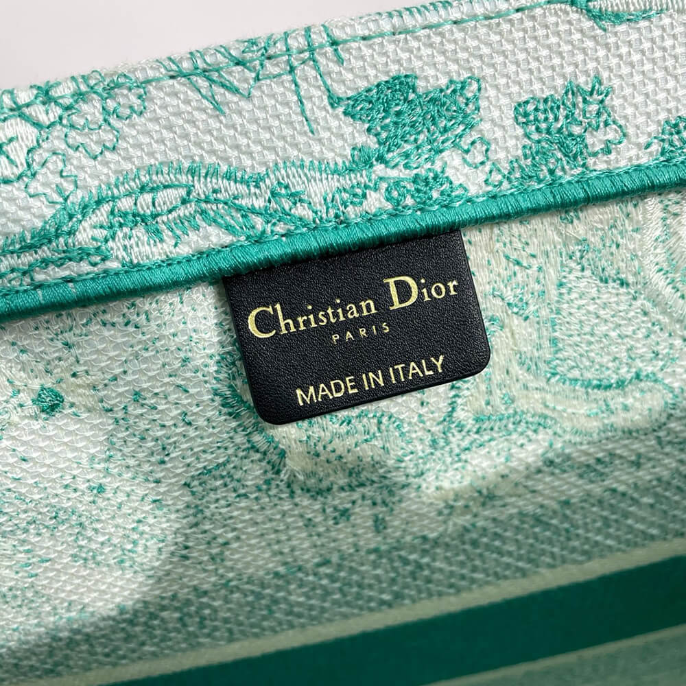 medium D*oriviera D*or book tote